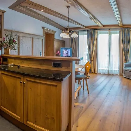 أبانيكو * سيفيلد ان تيرول